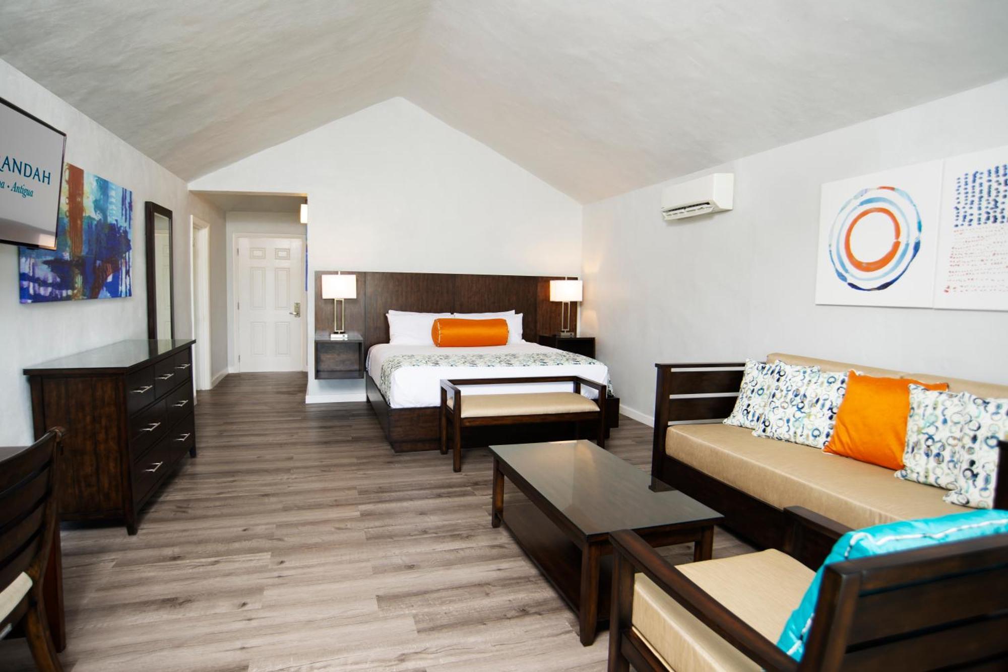 Hillside Suite,1015375114:JPEG